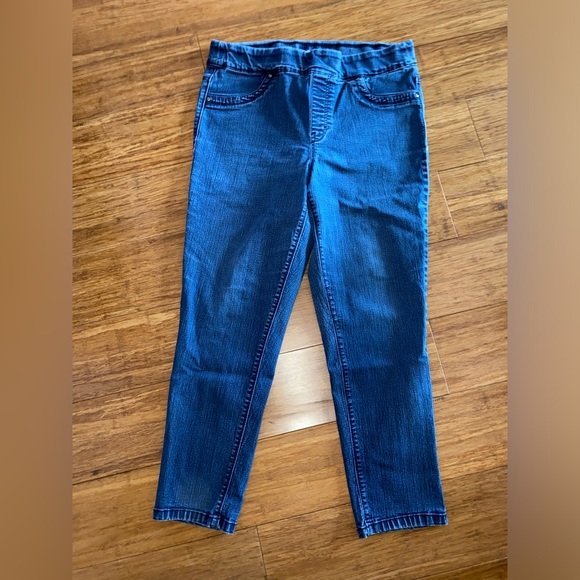 Basic Editions Jeans - Picture 2 of 5